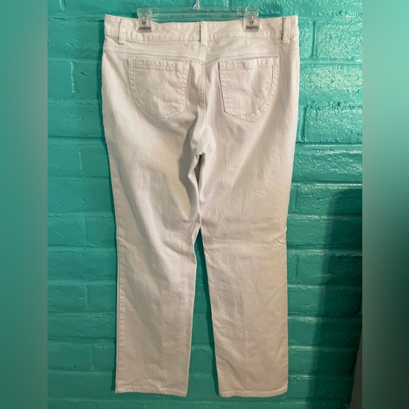 Nine West White Denim Jeans, size 14, 31“ inseam - Picture 2 of 7
